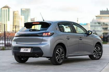 Cuánto cuestan en dólares los autos más baratos en julio (en la foto, Peugeot 208)