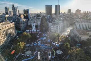 Las universidades, la administración y el pueblo