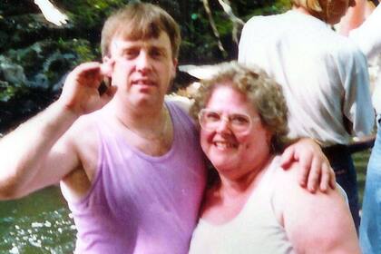 Cuatro años después de que él se separara, comenzó a salir con su exsuegra