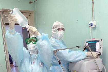 Cuatro de los participantes de la fiesta murieron en el hospital de Yakutsk y los dos que aún viven permanecen allí en estado de coma