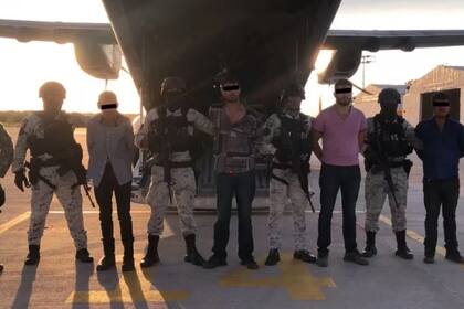 Cuatro detenidos, entre ellos "El R8", el jefe de seguridad de "El Guano", hermano de "El Chapo" Guzmán