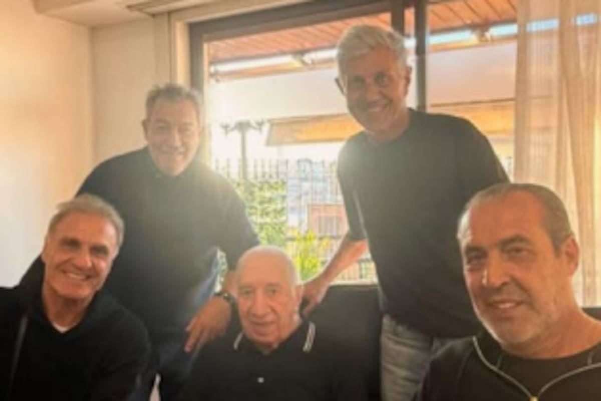Cuatro jugadores del plantel campeon de 1986 visitaron a Carlos Salvador Bilardo