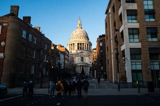 Cuatro personas fueron apuñaladas en un aparente incidente relacionado con la salud mental en Londres