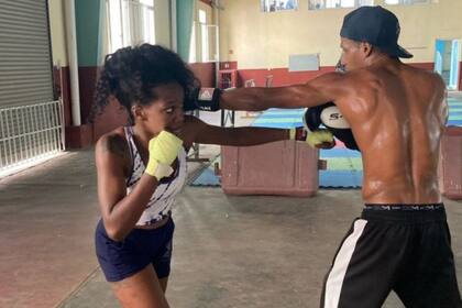 Cuba finalmente ha relajado sus reglas para permitir que las mujeres compitan en boxeo