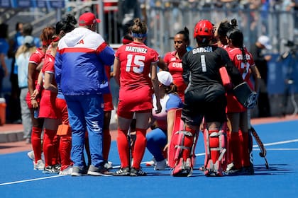 Cuba jugó su último partido ante Uruguay en los Juegos y tras él, se escaparon las seis jugadoras