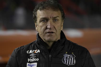 Cuca tiene una amplísima trayectoria en el fútbol brasileño, en el que se hizo cargo de 9 de los considerados 12 equipos grandes