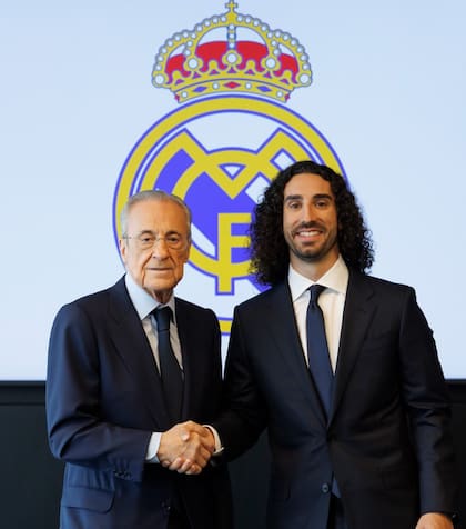 Cucurella fue presentado el lunes