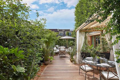 Cuenta con un patio a puro verde (Foto Mandarin Oriental)