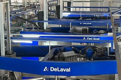 Cuenta con una decena de robots