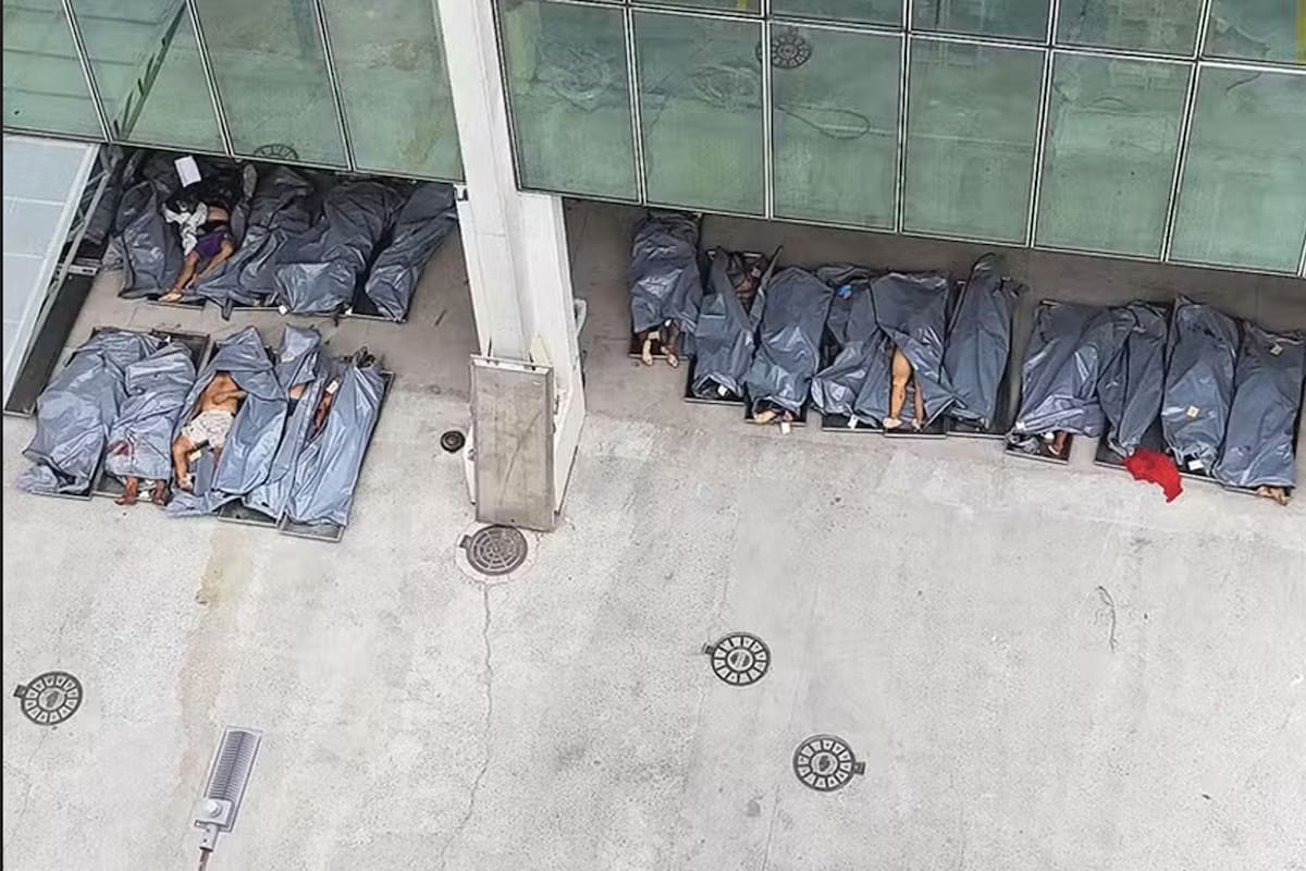 Cuerpos de los muertos en el operativo policial yacen en el predio del Instituto Médico Legal de Río