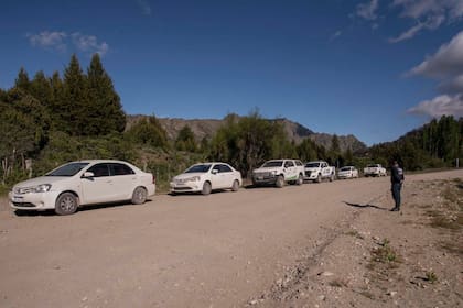 Cuesta del Ternero, Río Negro. Operativo policial a 3 kilómetros de donde mataron a un joven Mapuche.