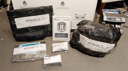 “Cueva financiera” que operaba bajo la fachada de una mueblería