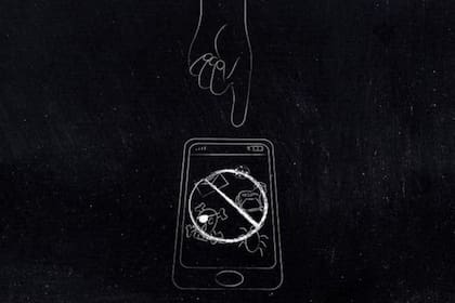 Cuidado con lo que escribes en tu celular y con los enlaces en los que haces clic...