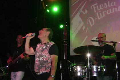 Cumbia; Los del Fuego; Juan Carlos Mascheroni; Banana Mascheroni; recital; show; falla cardíaca