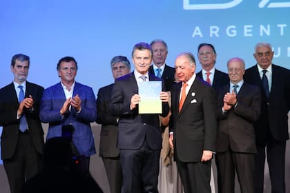 El B20 presentó sus propuestas al presidente Macri para que las eleve al G20