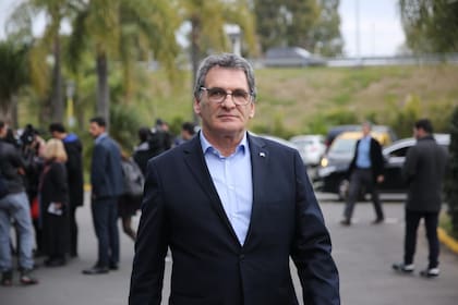 El secretario Claudio Avruj al arribar a la cumbre en Parque Norte