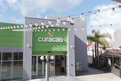 Curacao announces a public grand opening event on April 20, 2024 to celebrate its newest store location at the Chula Vista Center. The full-day celebration includes an appearance by Emmy® Award-winning host and actor Mario Lopez, a Chula Vista native, as well as live performances by musical guests Banda Los Sebastianes, Luis Coronel, Mariah Angeliq, and Conexión Divina. (Photo: Business Wire)