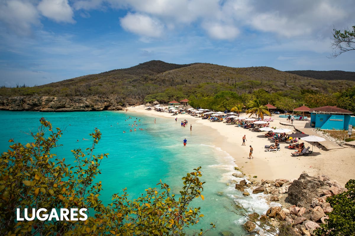 Curaçao, una de las islas más deseadas y menos masivas de la oferta caribeña