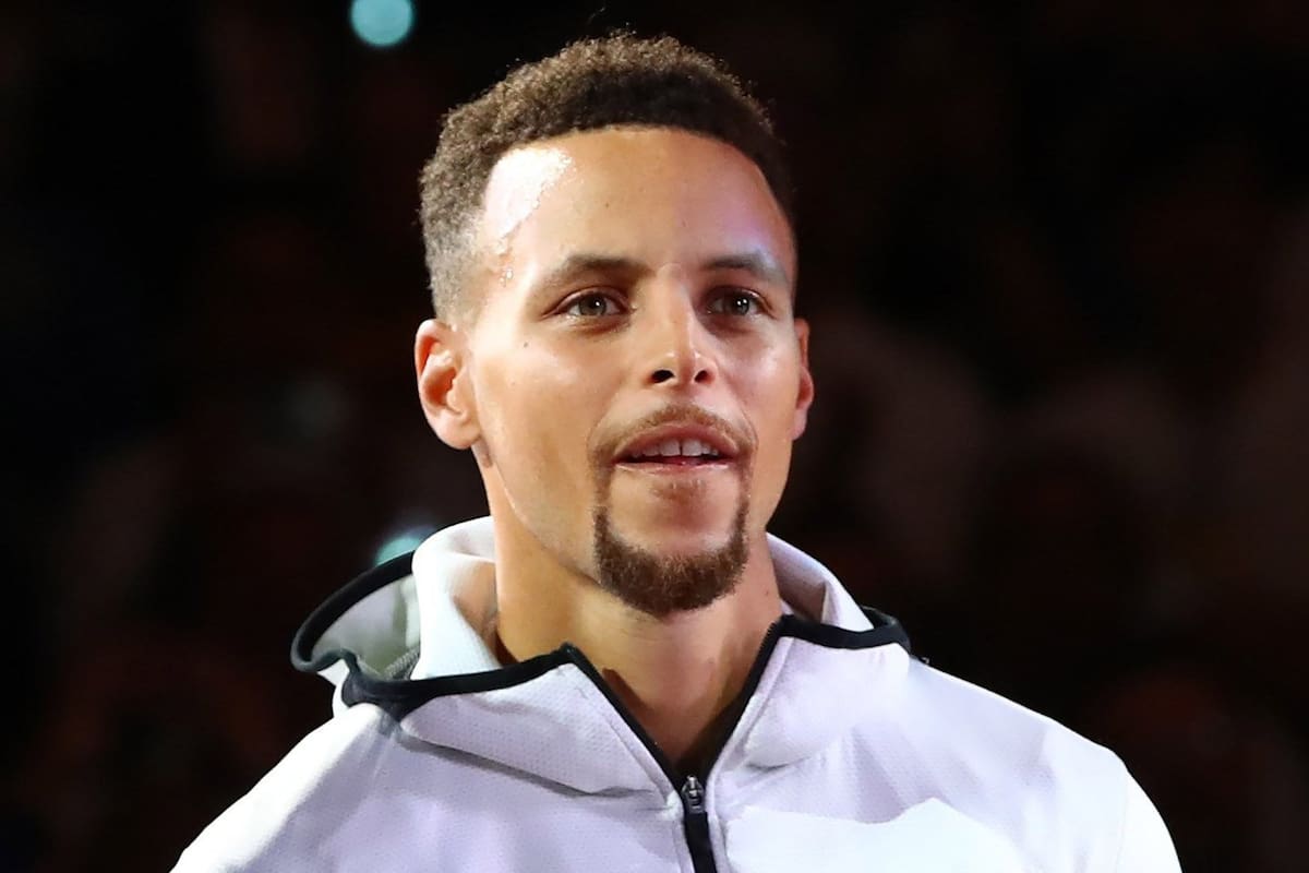 Curry jugó para los Estados Unidos en los mundiales de Turquía 2010 y España 2014