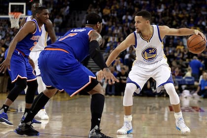 Curry volvió a brillar ante los Knicks