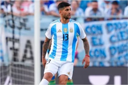 Cuti Romero, otro de los futbolistas que deberá cuidarse ante Chile