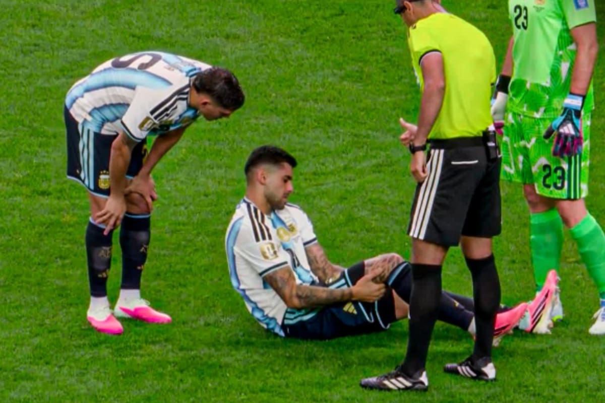 Cuti Romero salió lesionado del partido de Argentina ante Austria