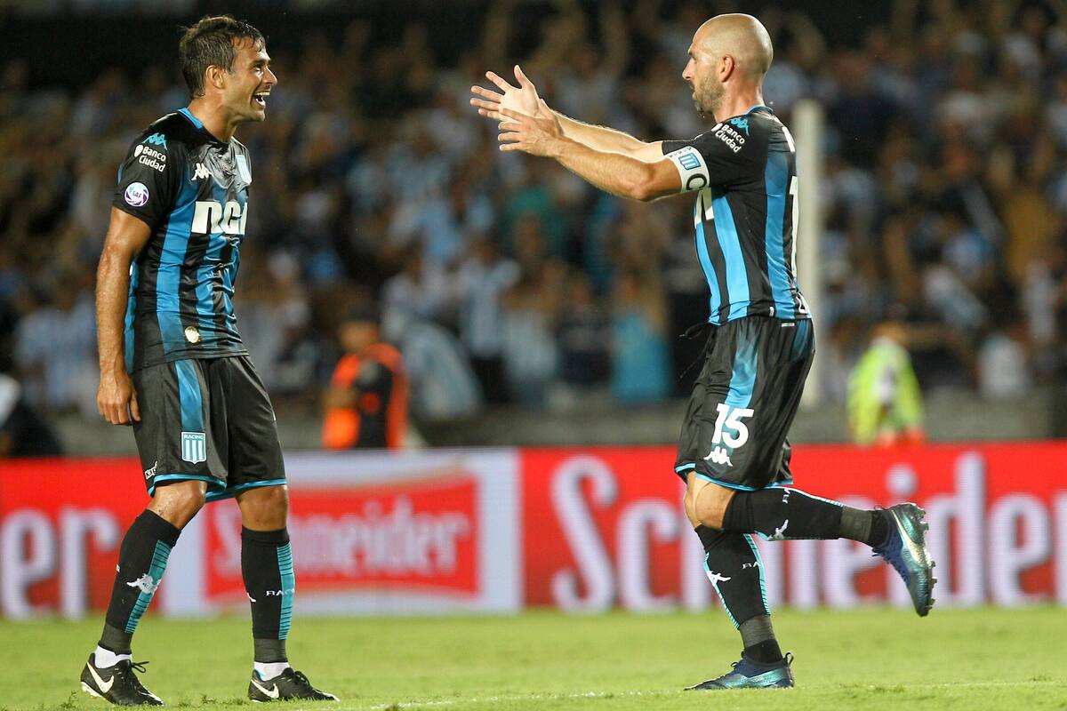 Cvitanich y Licha López, las cartas goleadores de un Racing ilusionado con el campeonato