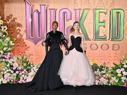 Cynthia Erivo y Ariana Grande asisten al Ariana Grande y Cynthia Erivo durante la promoción de Wicked