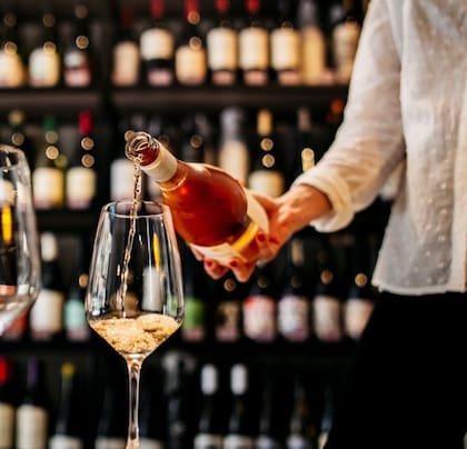 Dada la importancia que le dan al vino, aquí cuentan con una sommelier que asesora en las elecciones.