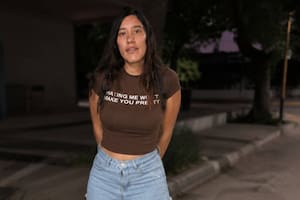Búsqueda desesperada de una madre con retraso madurativo: “Cuidaba a su hijita en el Garrahan y después no la vimos más”
