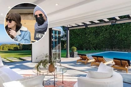 Dakota Johnson y Chris Martin comparten una espectacular mansión en Malibú, California, valuada en 12,5 millones de dólares
