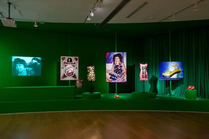 "Dalila Puzzovio: Autorretrato" en el Museo Moderno