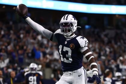Los Dallas Cowboys buscarán ganar ante los Panthers para mantener sus chances de jugar los Play Off (Instagram:@DallasCowboys)