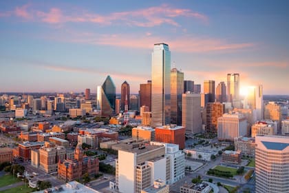 Dallas ofrece una gran oferta de instituciones educativas y costo de vida menor al promedio estatal