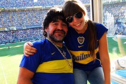 Dalma Maradona acusa al entorno de su padre que haber generado las condiciones para la muerte del Diez