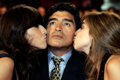 Dalma y Gianinna Maradona presentaron un escrito para pedir que no se dilate la investigación por la muerte de su padre
