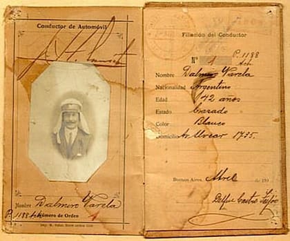 Dalmiro Varela Castex recibió la primera licencia de conducir de la Historia argentina.