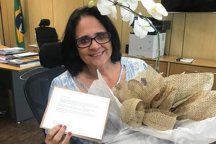 Damares Alves aseguró en 2015 que a los hombres por eso no les gustan