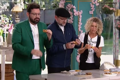 Damián Betular, Christophe Krywonis y Maru Botana integraron el jurado de Bake Off Famosos