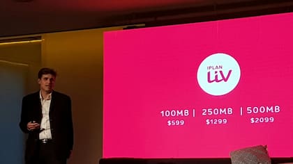 Damián Maldini, gerente general de IPLAN durante el anuncio de los planes de Liv, el servicio de banda ancha por fibra óptica de hasta 500 Mbps