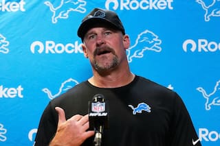 Campbell aún busca respuestas para la línea ofensiva de los Lions