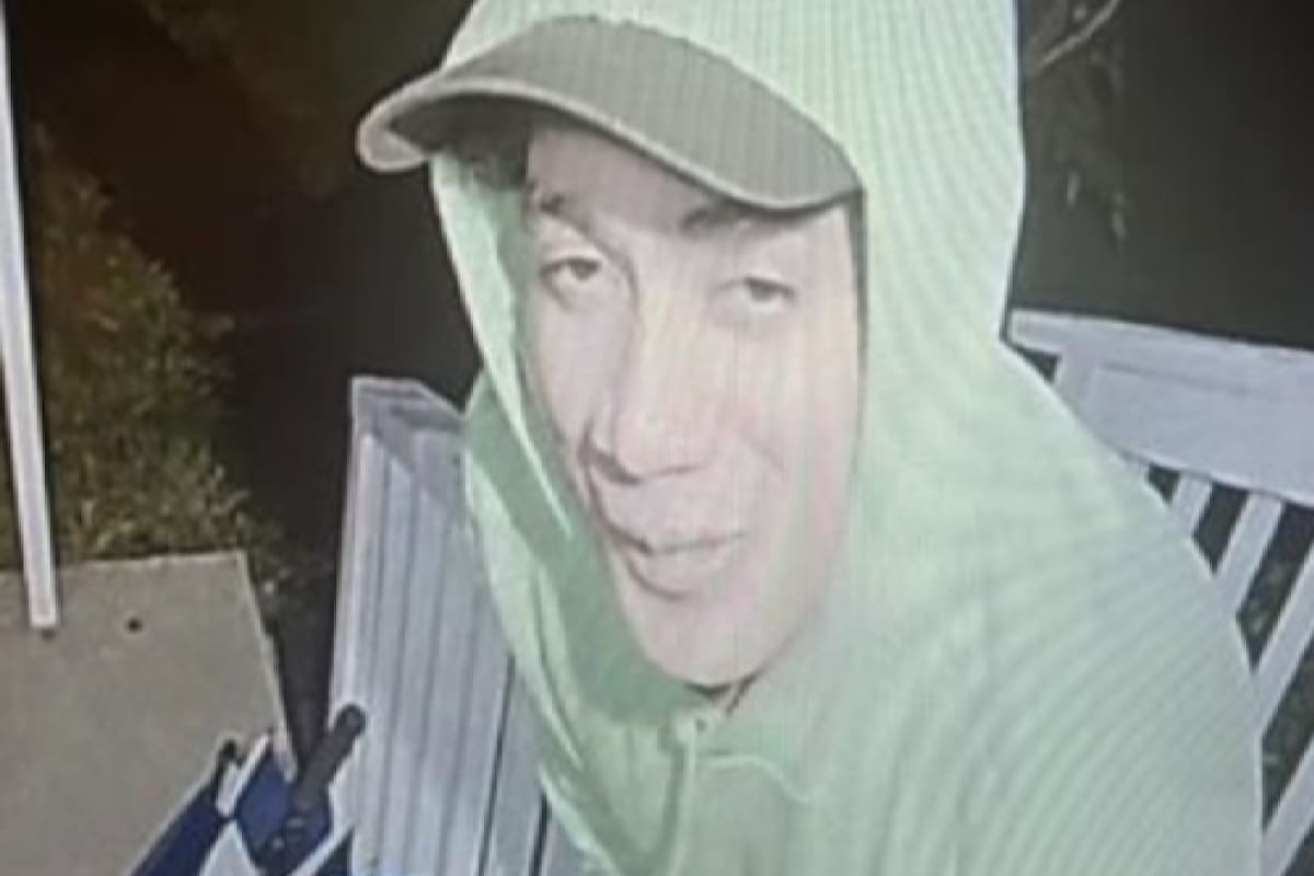 Danelo Cavalcante, de 34 años, fue grabado por la cámara en el timbre de los excompañeros que visitó