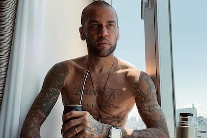 Dani Alves dio hasta cuatro versiones distintas de su testimonio sobre los hechos