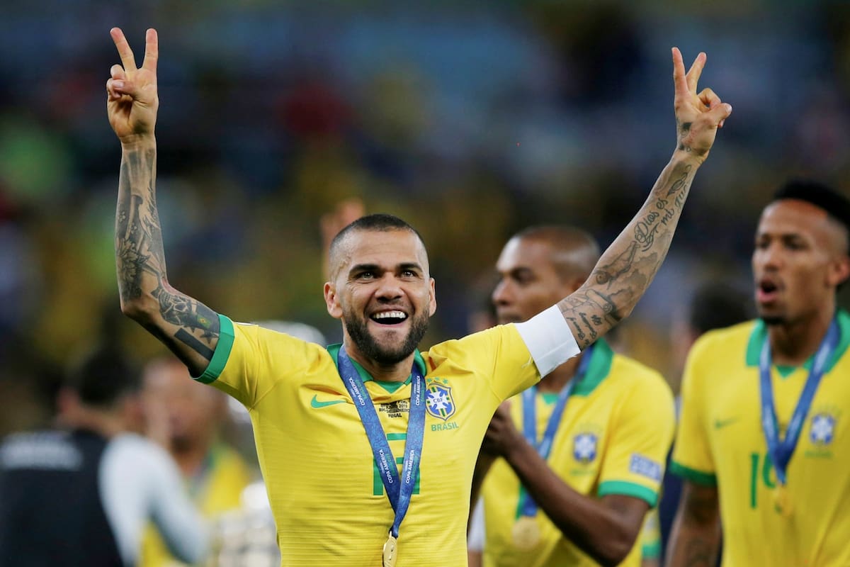 Dani Alves el multicampeón de Brasil