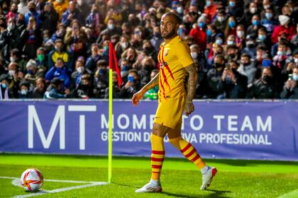 Dani Alves ya jugó sus primeros minutos oficiales en su regreso a Barcelona