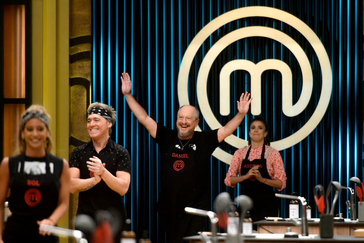 Daniel Aráoz y Sol Pérez prepararon los mejores pasteles de papa de
la primera gala de eliminación de MasterChef Celebrity 2