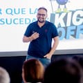 Daniel Cerezo tiende puentes entre sectores vulnerables y empresas