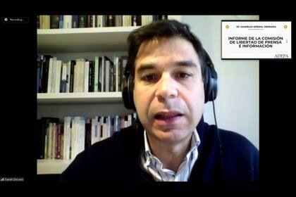 Daniel Dessein, titular de la comisión de libertad de prensa, leyó el informe en la 58° Asamblea de la Asociación de Entidades Periodísticas Argentinas (Adepa)