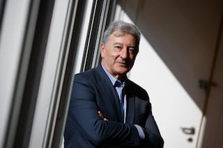 Fue presidente de Toyota, se retiró y vuelve para dirigir Mercedes-Benz: “Hay que vender más para ganar lo mismo”