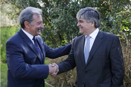 Daniel Herrero Presidente de Toyota y Miguel Gutierrez Presidente de YPF